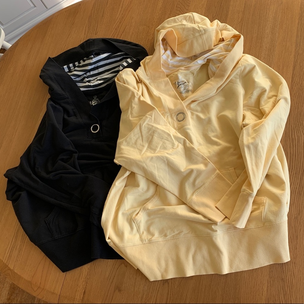Two Venezia hooded tops 22/24